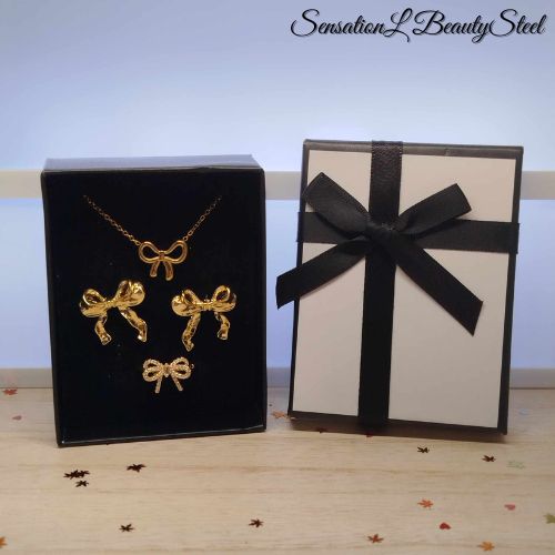 Parure Nœud Précieux – Les Trois Pièces : Collier & Boucles d'Oreilles & Bague