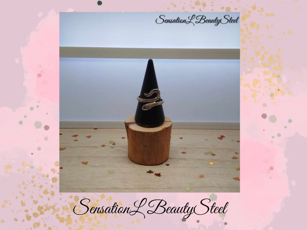 Publicité bijoux argentés femme 2