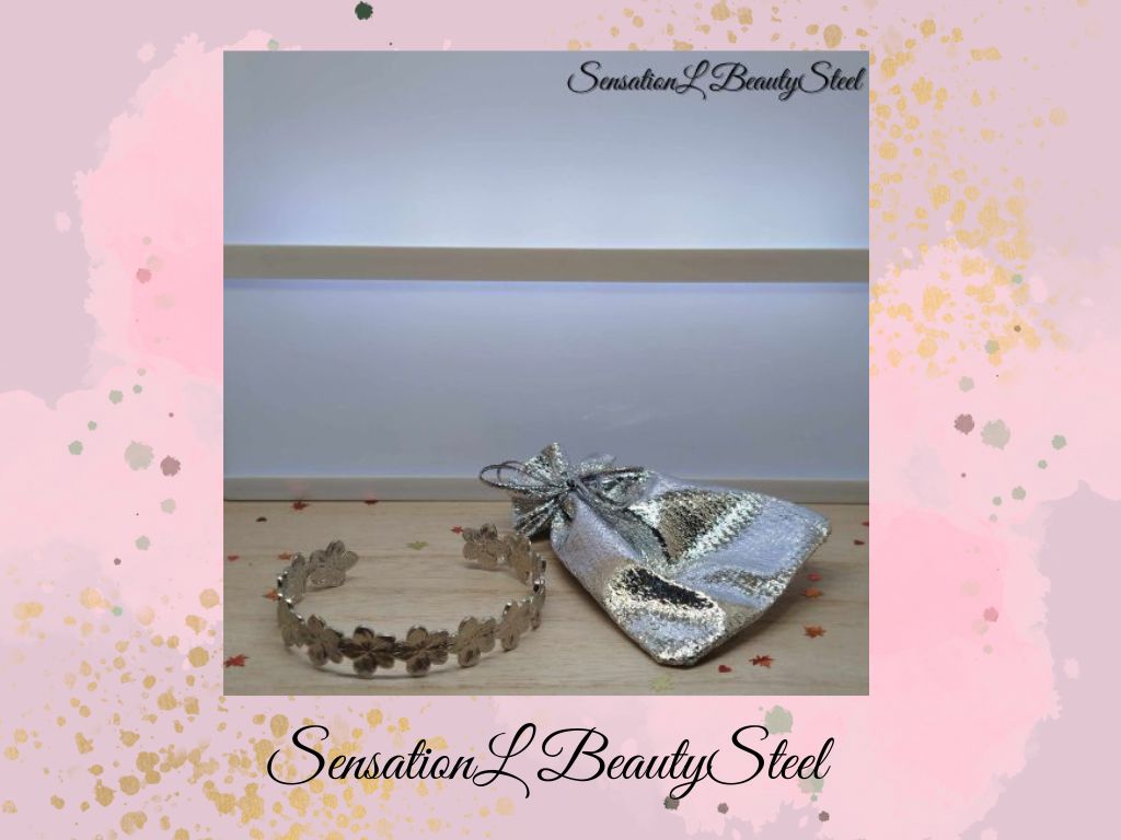 Publicité bijoux argentés femme 3